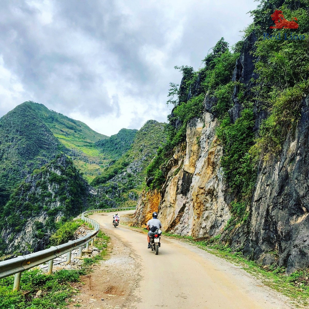 travel-ha-giang-travel-to-ha-giang-vietnam-red-lion-081-20240530-225944