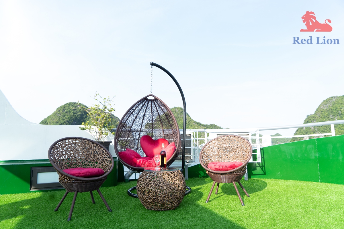 travel-ha-long-bay-travel-to-ha-long-bay-vietnam-ha-long-cruise-red-lion-001-20240530-223806NNA09008