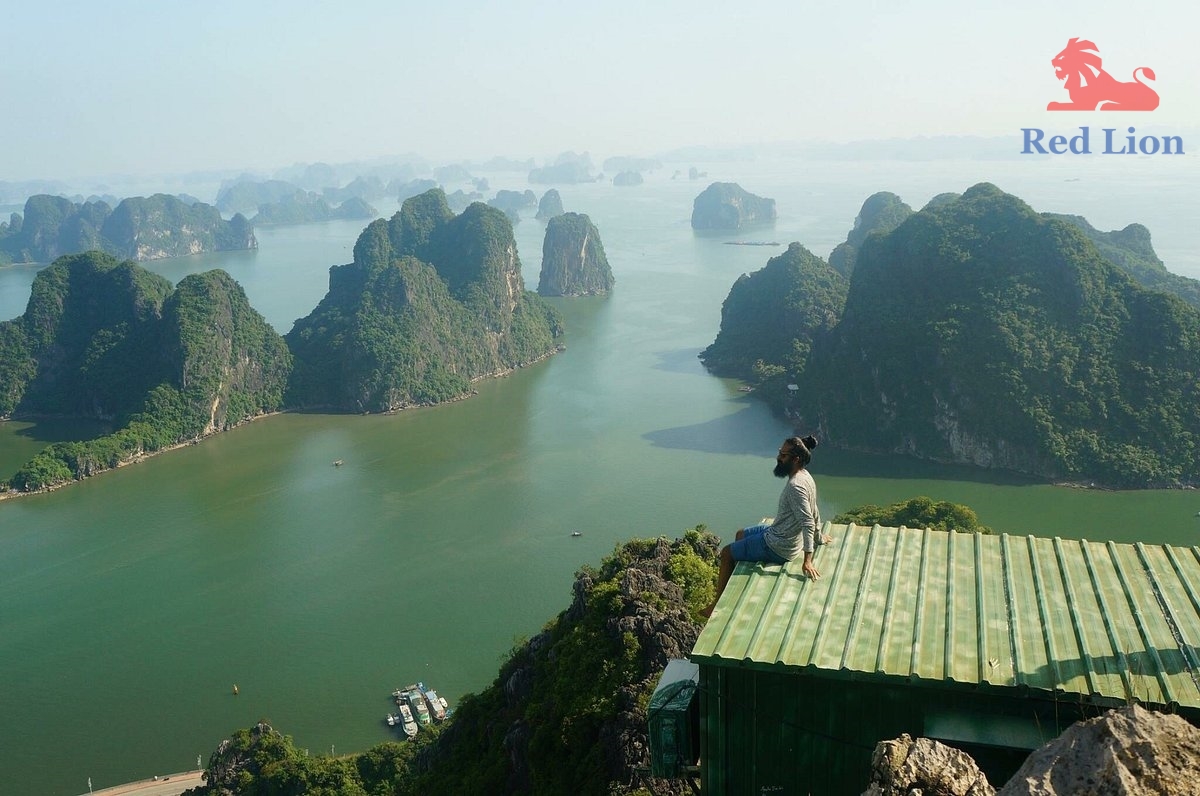 travel-ha-long-bay-travel-to-ha-long-bay-vietnam-red-lion-001-20240530-223923halong-bay (1)