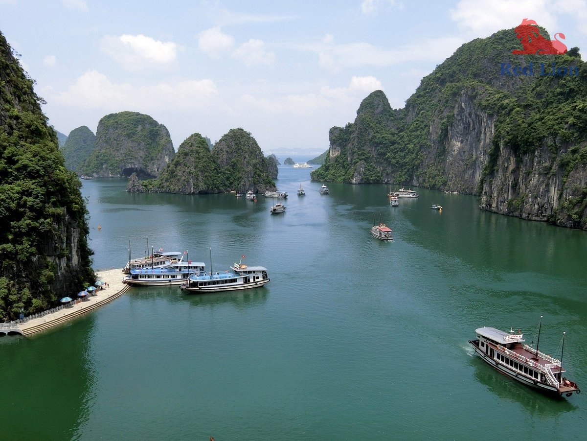 travel-ha-long-bay-travel-to-ha-long-bay-vietnam-titop-island-red-lion-001-20240530-224501nice-view-of-halong-bay