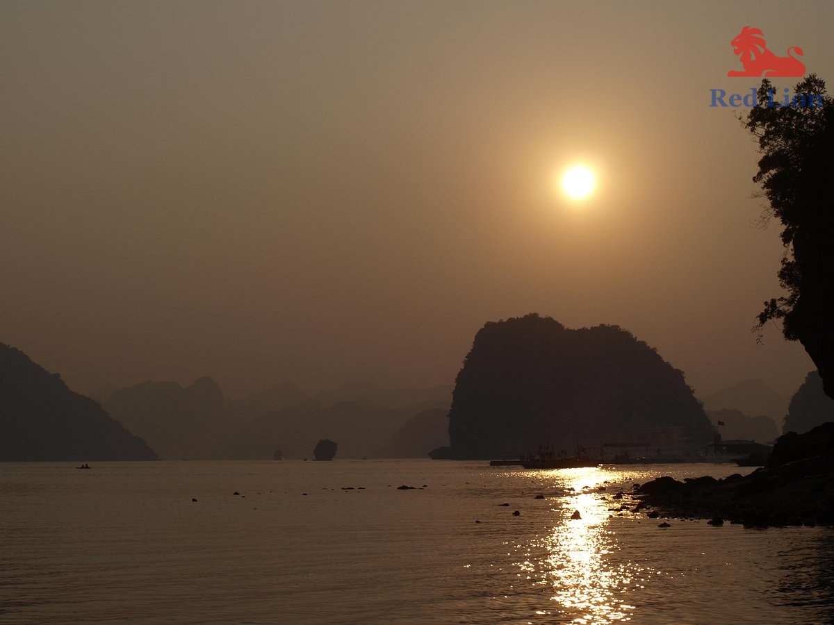travel-ha-long-bay-travel-to-ha-long-bay-vietnam-titop-island-red-lion-001-20240530-224501sunset-view-from-near