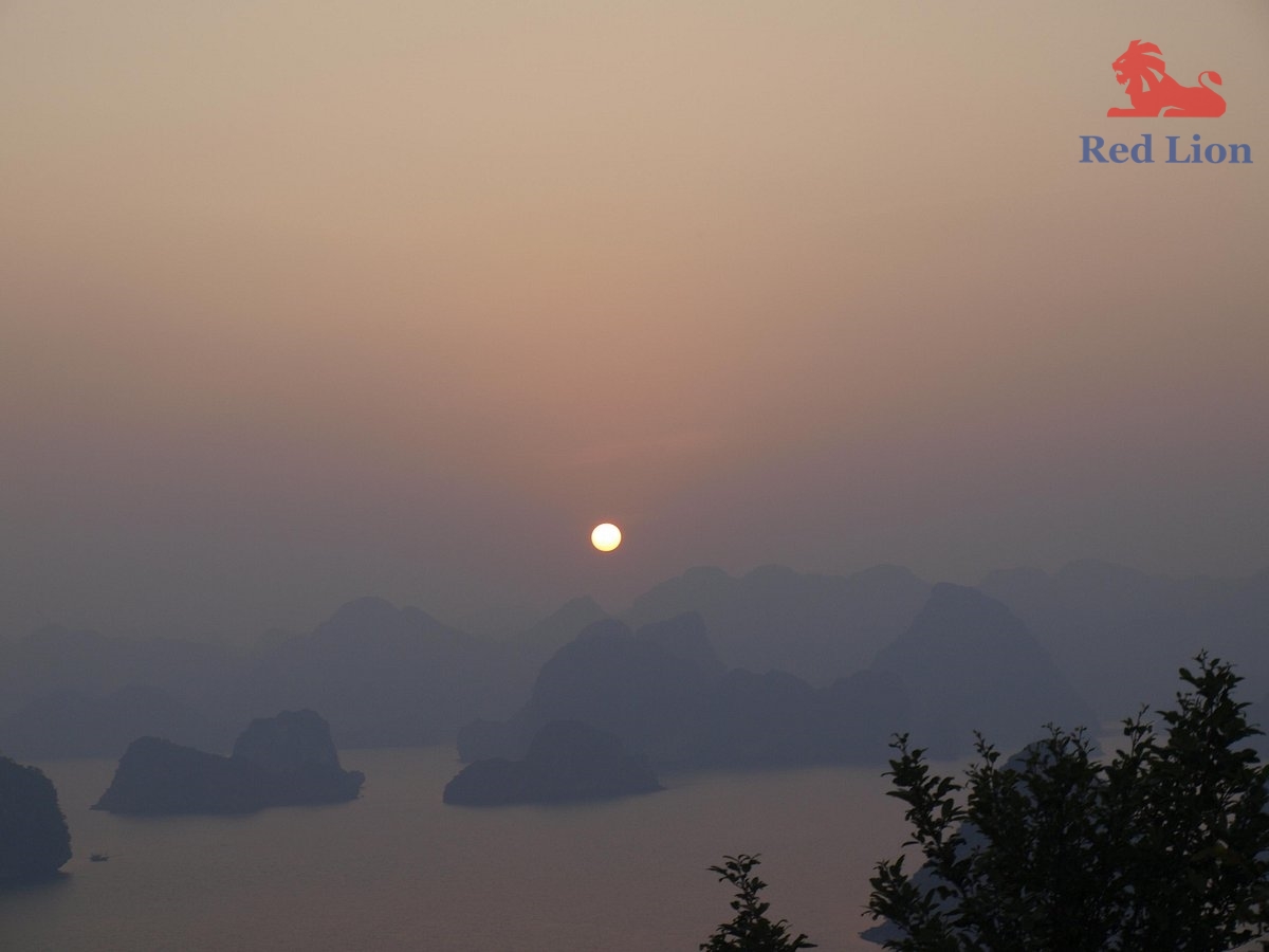 travel-ha-long-bay-travel-to-ha-long-bay-vietnam-titop-island-red-lion-001-20240530-224501sunset-view-from-view