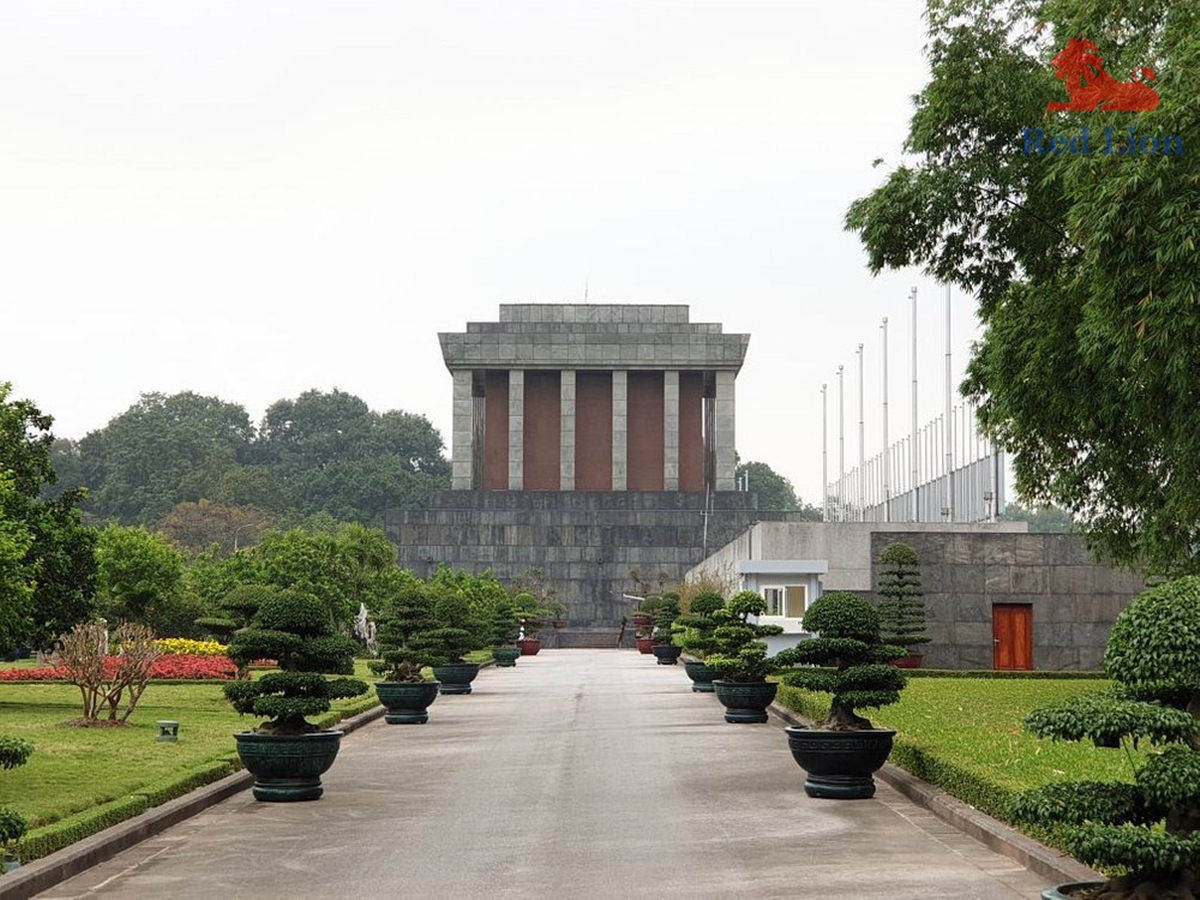 travel-ha-noi-travel-to-ha-noi-vietnam-ho-chi-minh-mausoleum-red-lion-018-20240530-225412