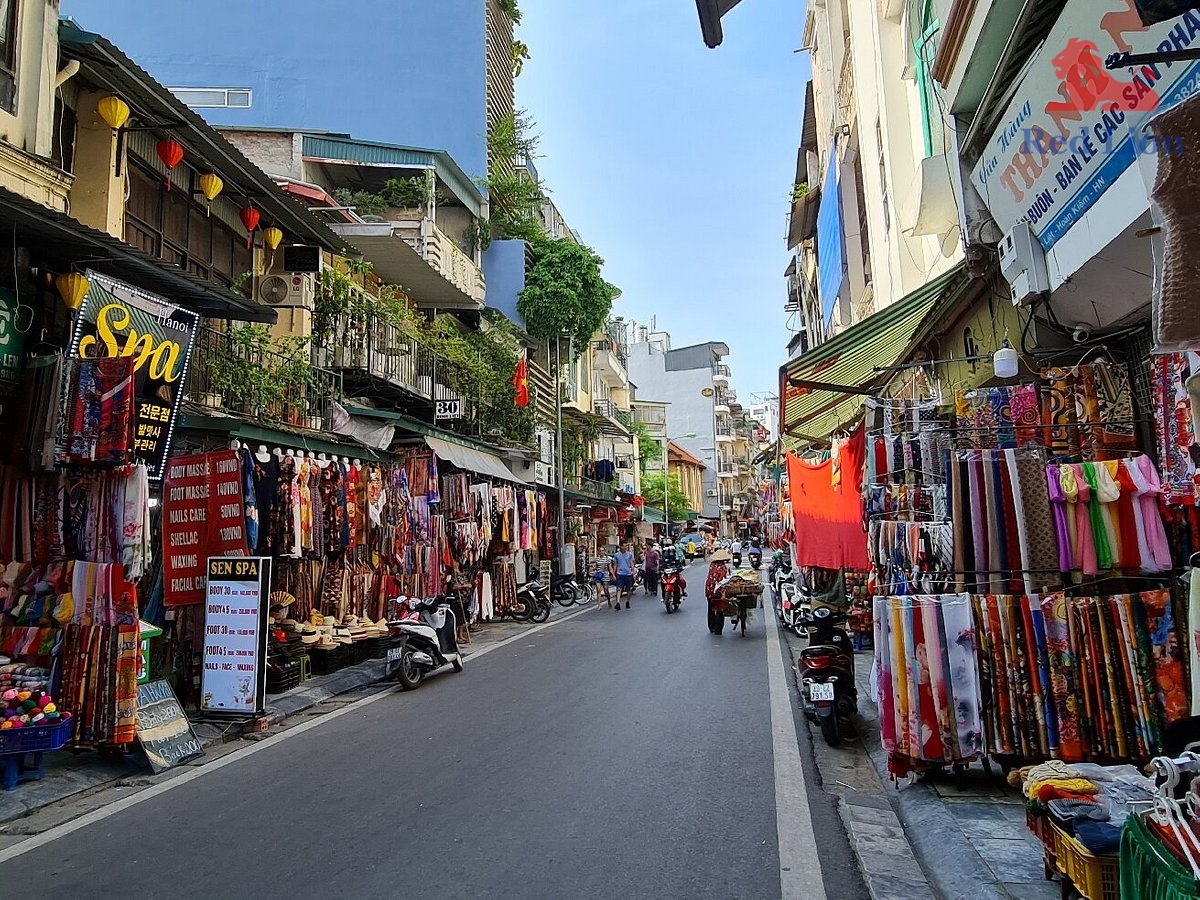 travel-ha-noi-travel-to-ha-noi-vietnam-red-lion-002-20240530-225824