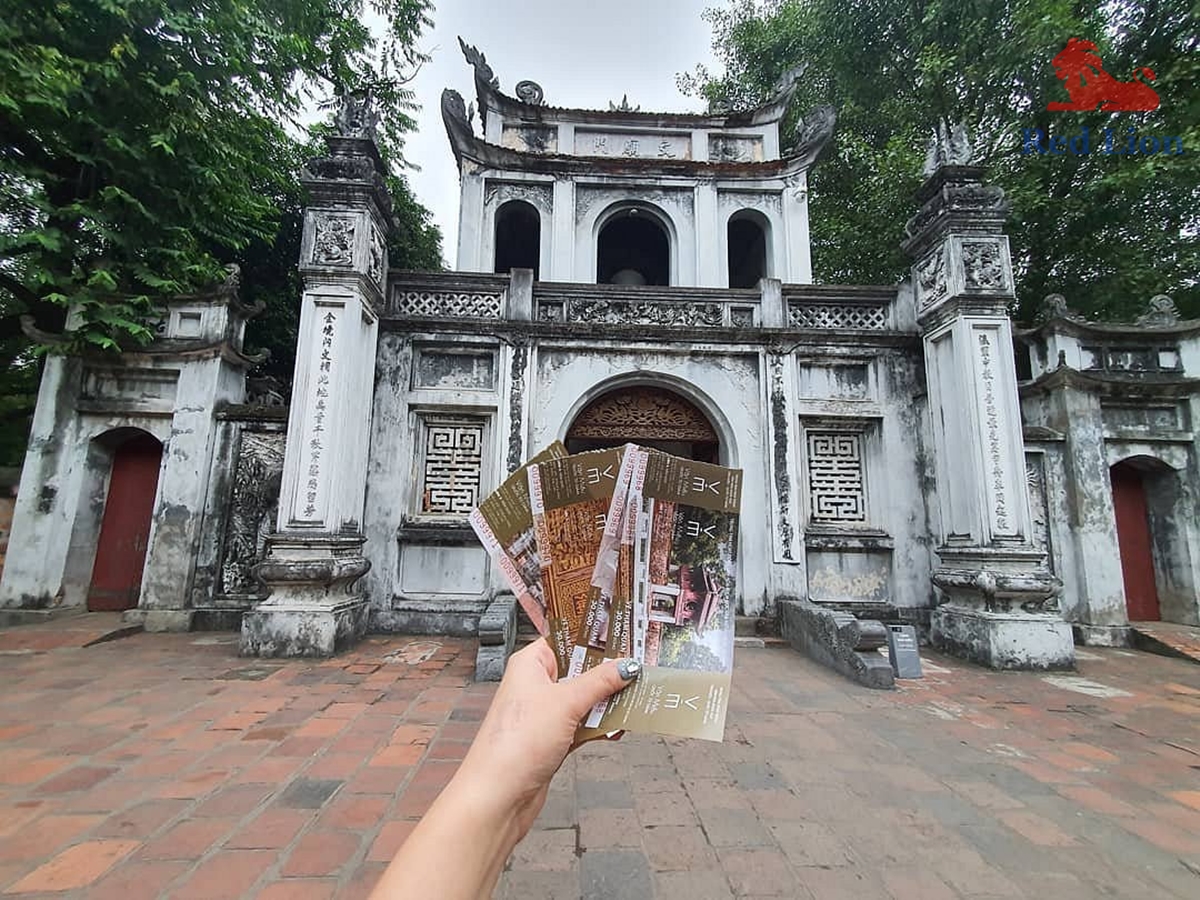 travel-ha-noi-travel-to-ha-noi-vietnam-temple-of-literature-red-lion-012-20240530-225904