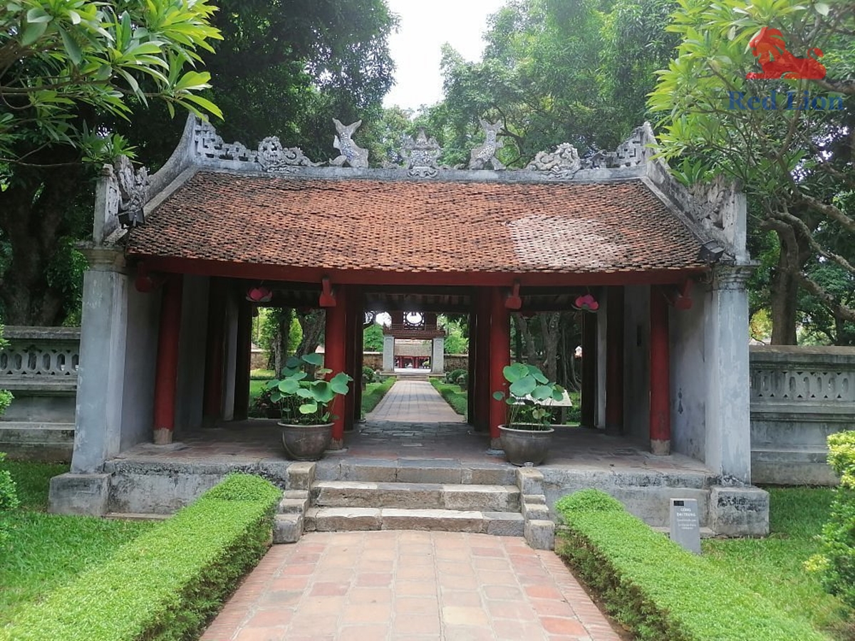 travel-ha-noi-travel-to-ha-noi-vietnam-temple-of-literature-red-lion-015-20240530-225904