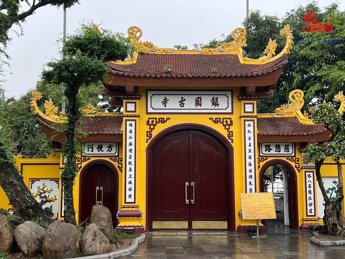 travel-ha-noi-travel-to-ha-noi-vietnam-tran-quoc-pagoda-red-lion-006-20240530-225012
