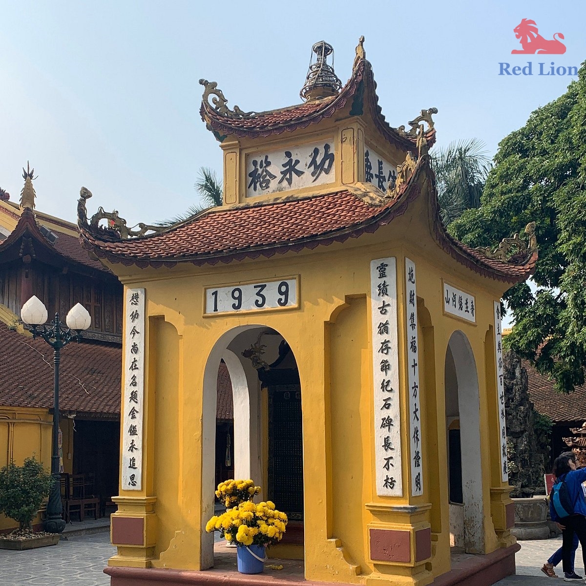 travel-ha-noi-travel-to-ha-noi-vietnam-tran-quoc-pagoda-red-lion-017-20240530-225013