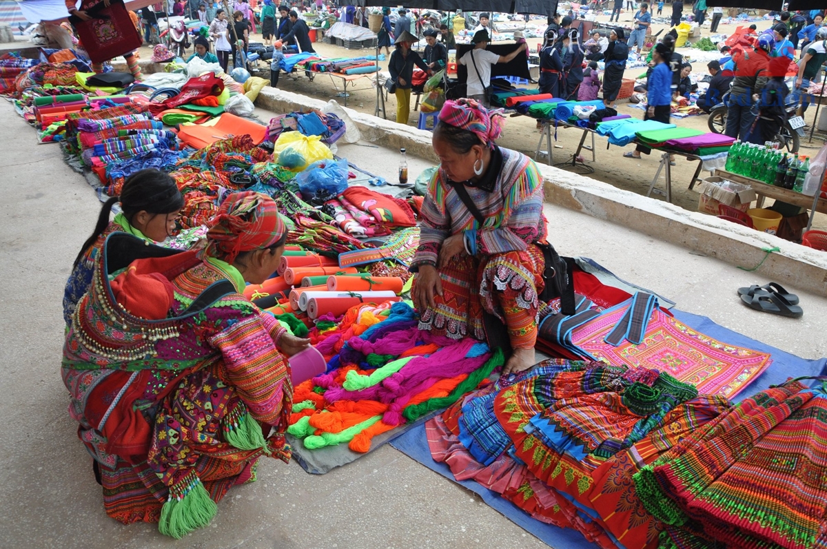 travel-sapa-travel-to-sapa-vietnam-red-lion-051-20240530-230840