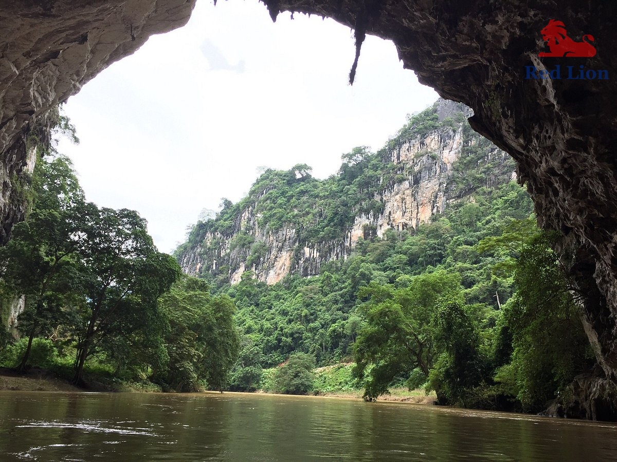 travel-cao-bang-travel-to-cao-bang-vietnam-ban-gioc-waterfalls-redlion040-20240601